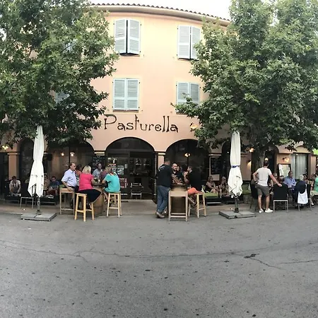 فندق A Pasturella مونتايسلو